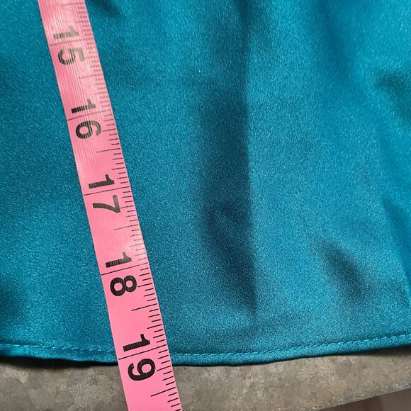 NWT David’s Bridal Oasis Satin Strapless Gown Ruched Dress 10 Blue Vintage Y2K - Picture 16 of 16